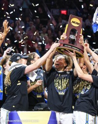 星空体育官网-NCAA女篮冠军！名记：UCLA女篮今日将亮相湖人主场接受致敬！